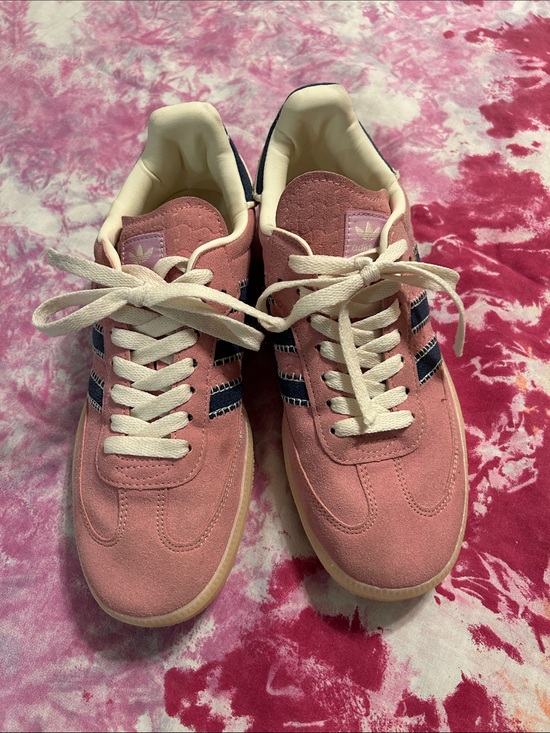 adidas Shoes - Adidas samba no title pink sneakers size 7